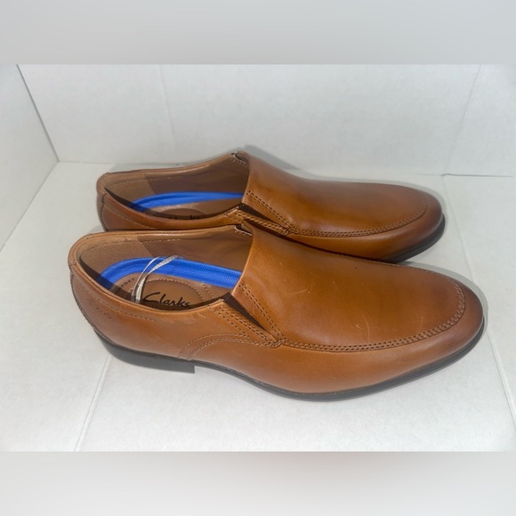 Clarks Men\'s Brown Leather Slip-Ons size 8 1/2W.      (#144) main image 6